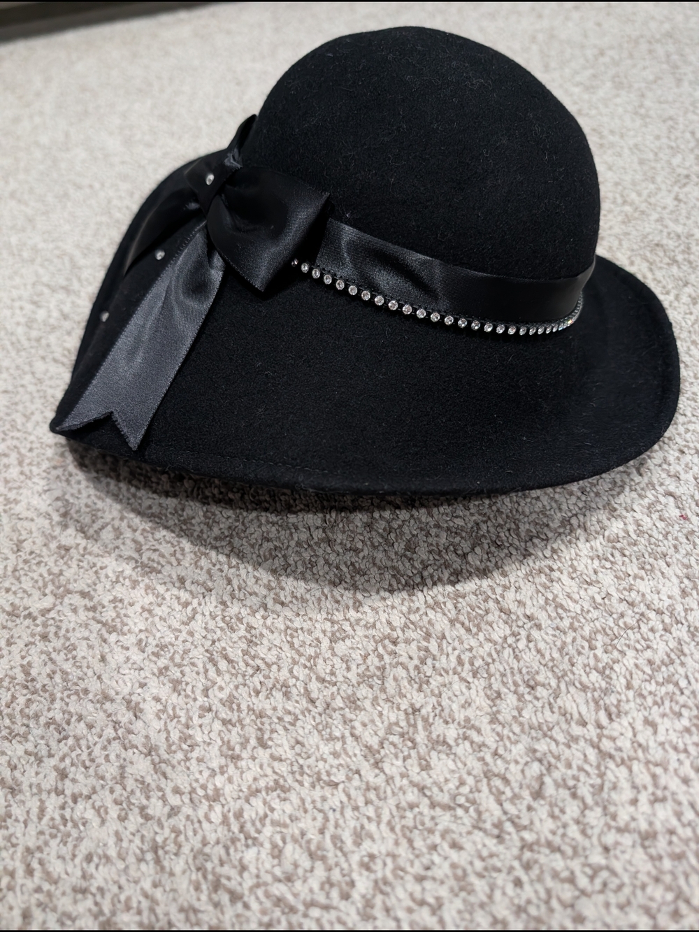 Vintage Fabini New York Wool Cloche Hat With Bow Detail And Dramatic Swoop